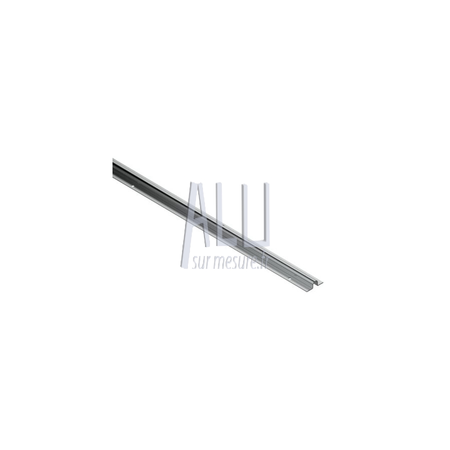Rail de sol en U 16 mm acier galva lg 3000 portail coulissant Rail de sol en U 16 mm acier galva lg 3000 portail coulissant